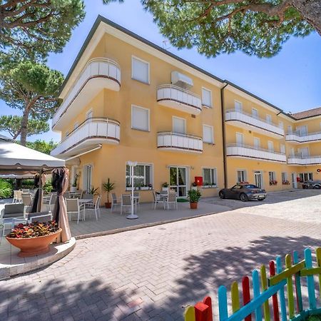 Hotel Romagna Riccione Esterno foto