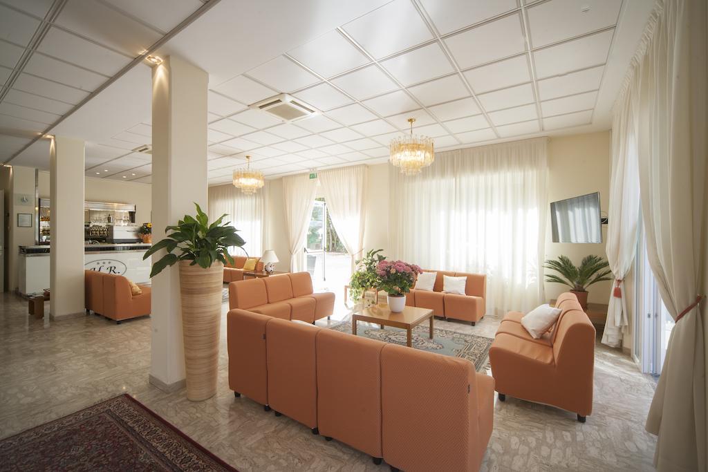 Hotel Romagna Riccione Esterno foto