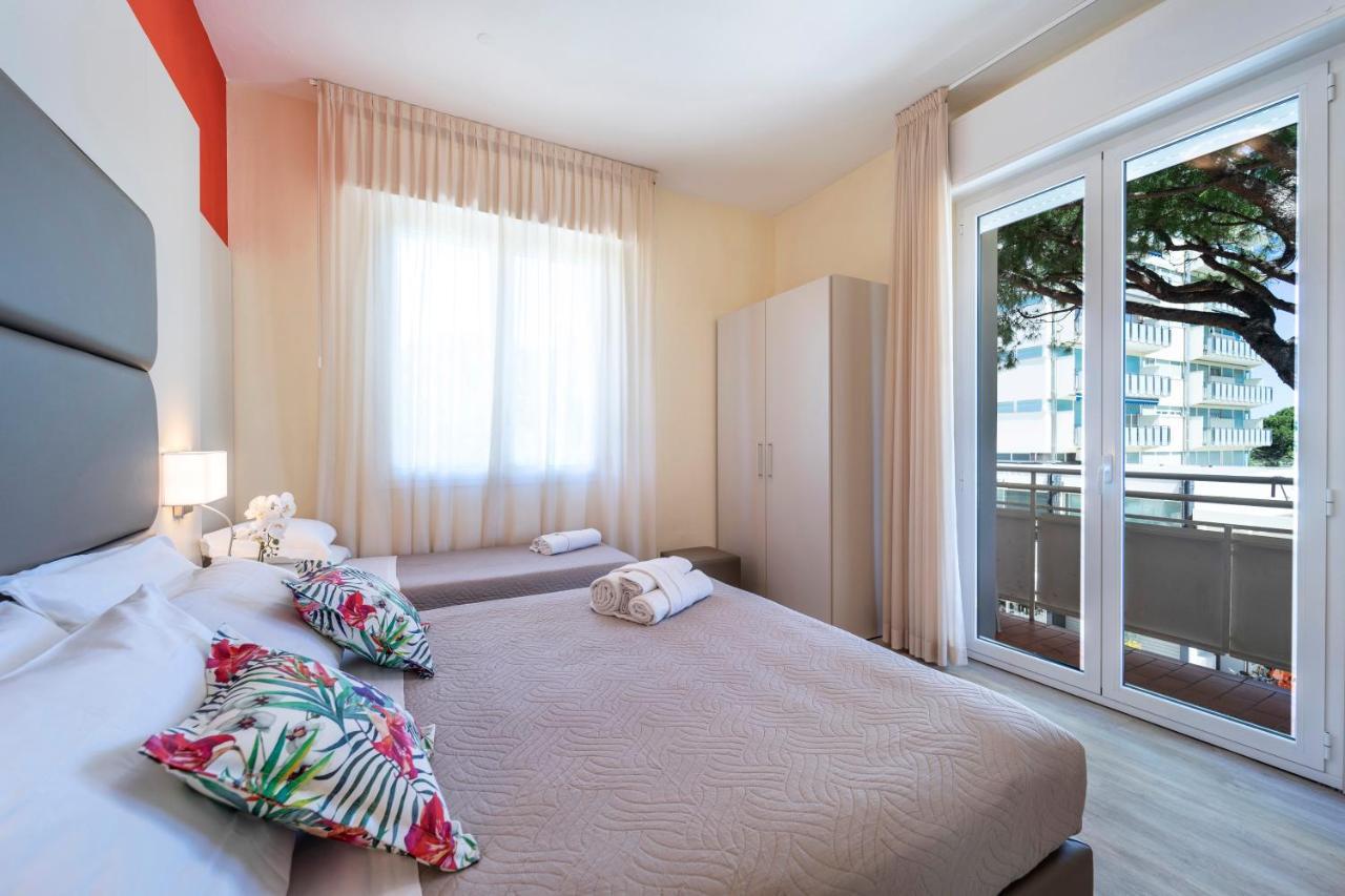 Hotel Romagna Riccione Esterno foto