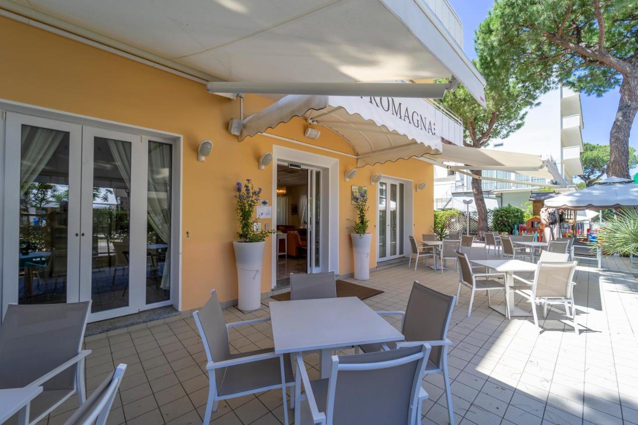 Hotel Romagna Riccione Esterno foto