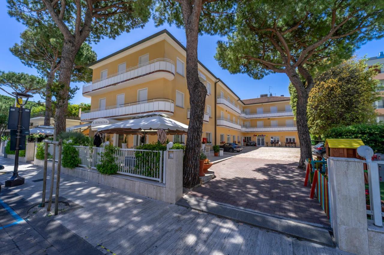 Hotel Romagna Riccione Esterno foto
