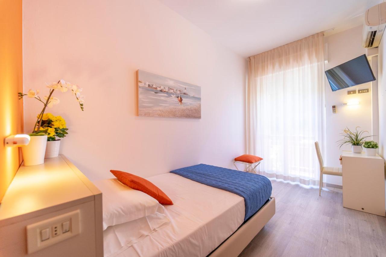 Hotel Romagna Riccione Esterno foto