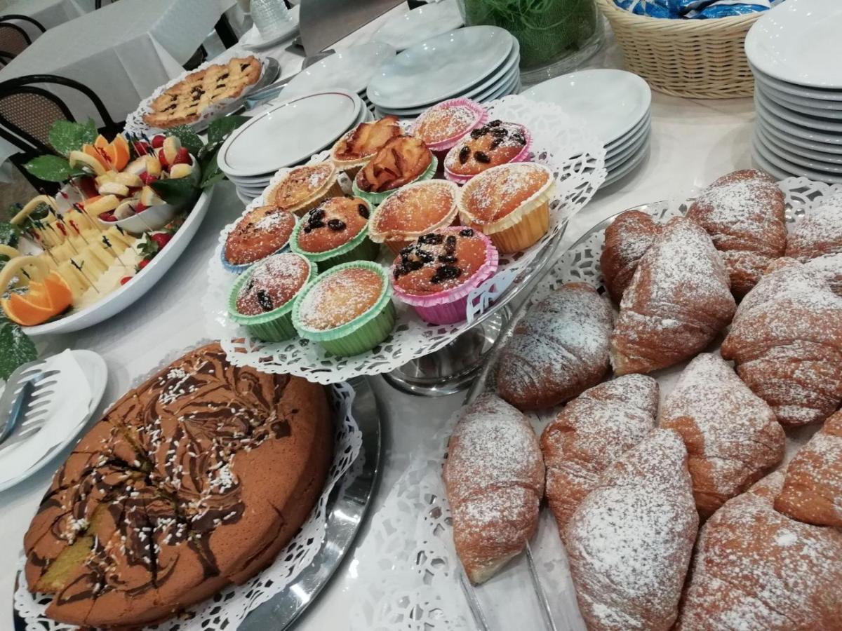 Hotel Romagna Riccione Esterno foto
